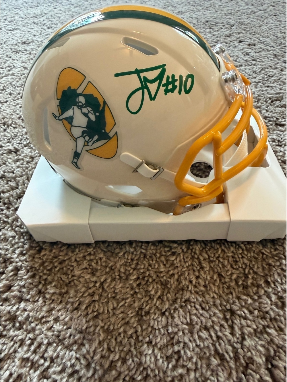 Jordan Love signed Green Bay Packers retro mini helmet Beckett COA